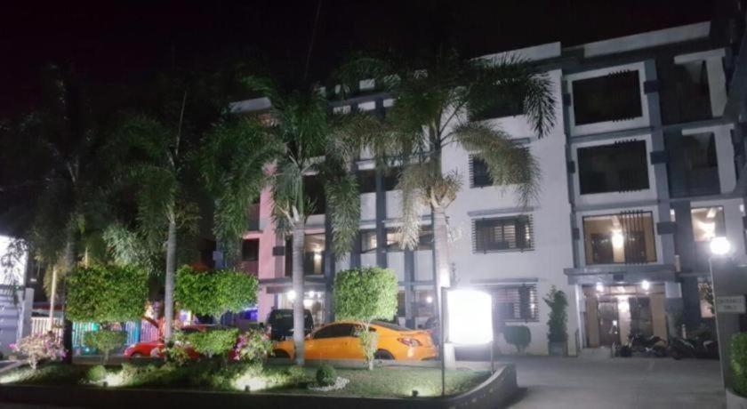 Capital O 786 Hotel T-ara Angeles Exterior foto